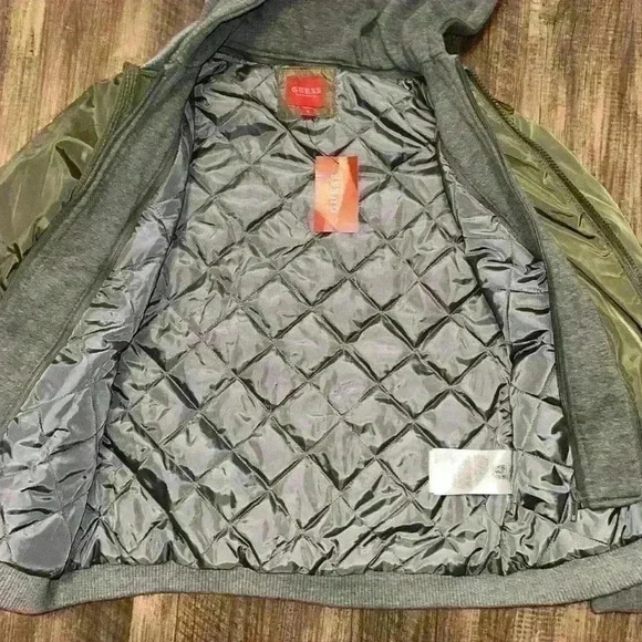 Guess Boys Brady Solid Bomber Jacket Army Olive size 12 BNWT - Picture 4 of 5